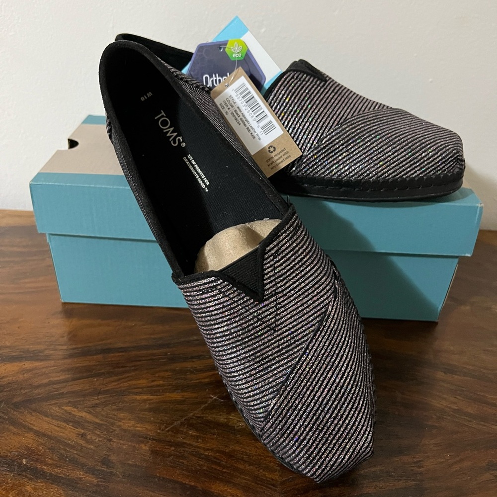 NWT Metallic Striped Toms